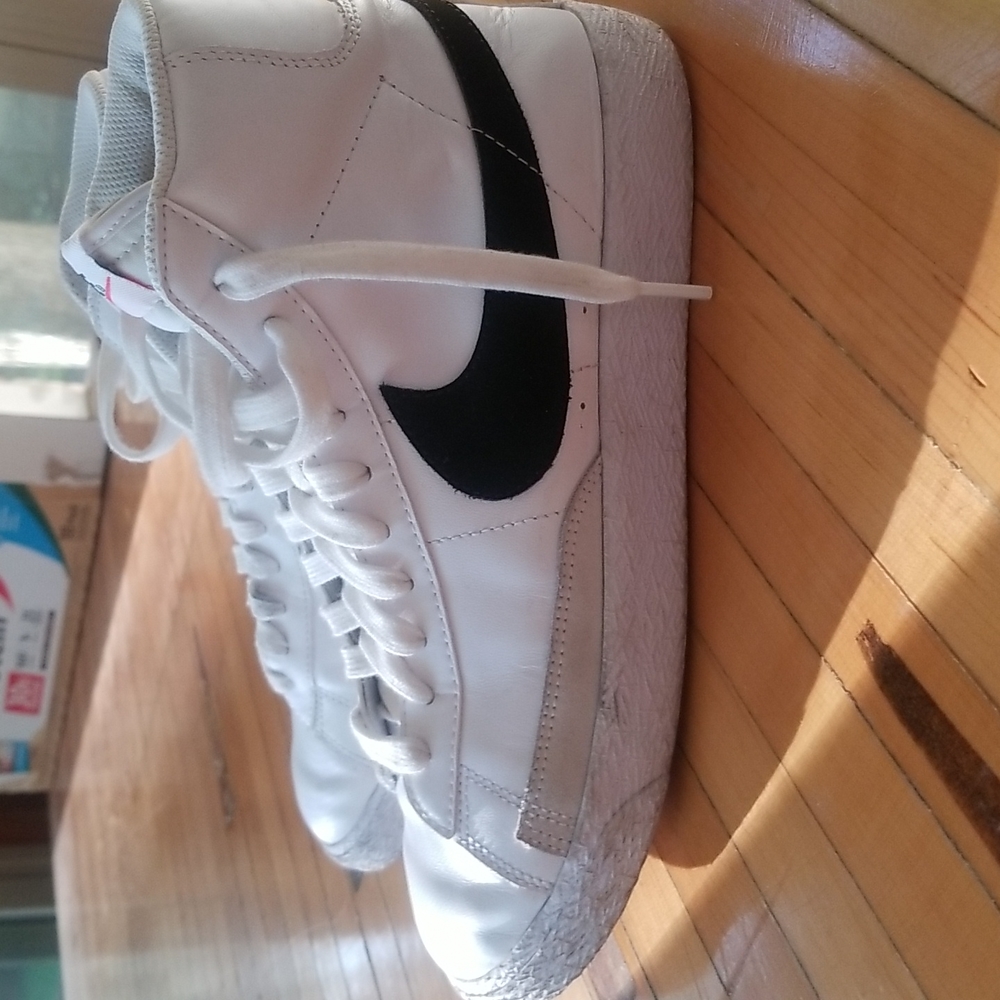 High top nike blazers